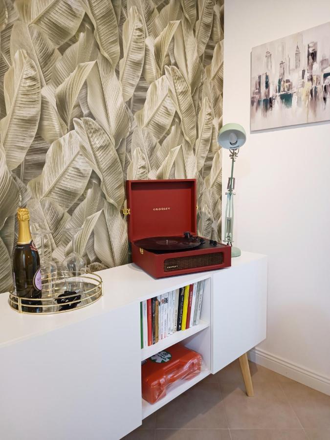 Ai Castelli Apartment - Locazione Turistica Cin It58060C2Fhnreg9A Colonna Екстериор снимка