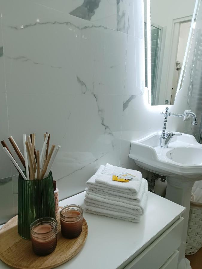 Ai Castelli Apartment - Locazione Turistica Cin It58060C2Fhnreg9A Colonna Екстериор снимка